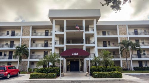 apt-209-7461 W Country Club Dr N, SARASOTA, FL, 34243-4514 | Card Image