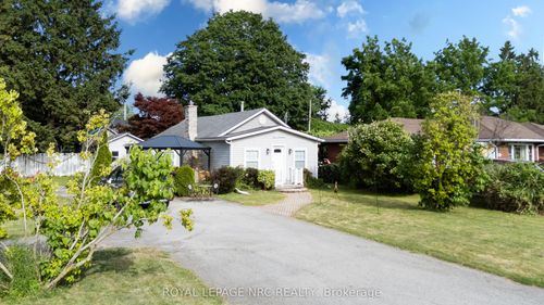 98 Haun Rd, Crystal Beach, ON, L0S1B0 | Card Image