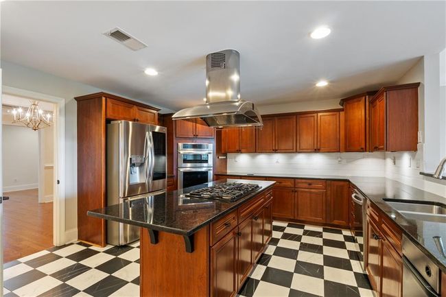 3330 Overland Dr, Condo with 2 bedrooms, 3 bathrooms and 2 parking in Roswell GA | Image 12
