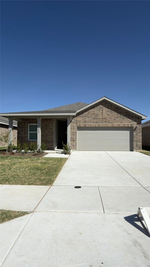 4900 Bass Dr, Fort Worth, TX, 76179-8414 | Card Image