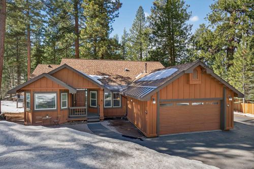 15434 Donnington Ln, Truckee, CA, 96161-1227 | Card Image