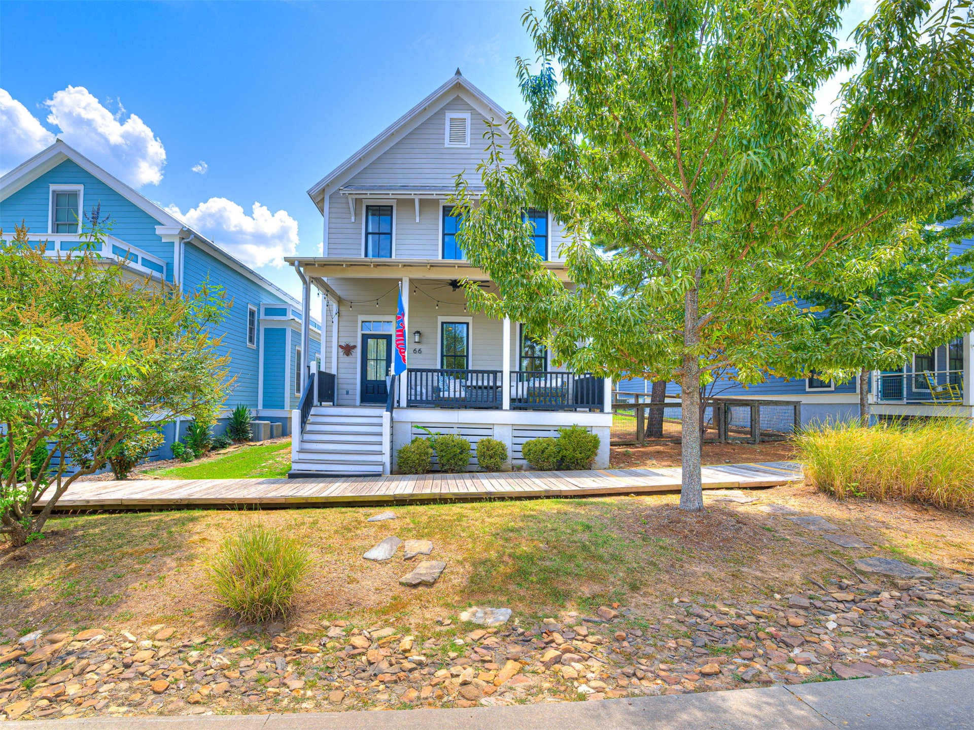 Residential in Carlton Landing