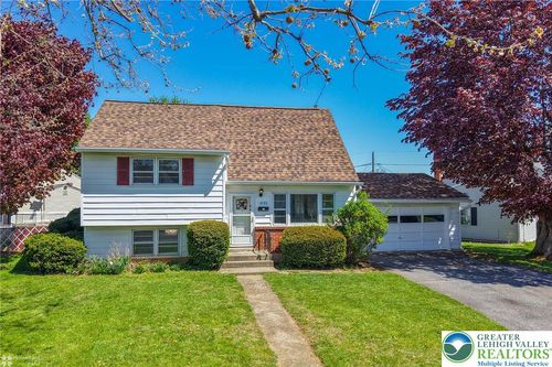 1953 Greenleaf Street, Bethlehem City, PA, 18017 | Card Image