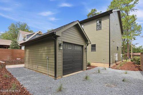 785 N May St, Southern Pines, NC, 28387-4922 | Card Image