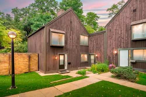 238 Falkirk Ct, Kalamazoo, MI, 49006-4355 | Card Image