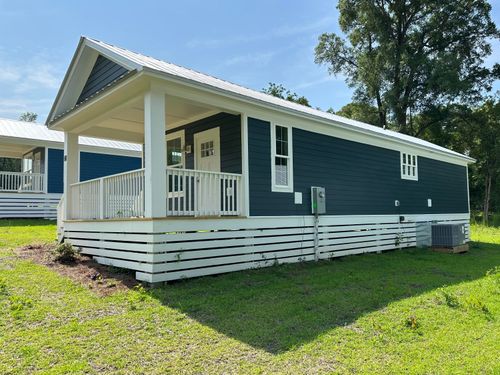 163 W Chaffin Ave, DeFuniak Springs, FL, 32433-7366 | Card Image