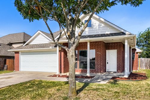 1005 Lake Ridge Dr, Sanger, TX, 76266-5729 | Card Image