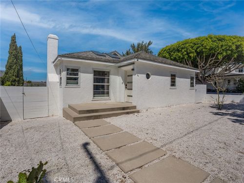 443 Loma Vista St, El Segundo, CA, 90245-3681 | Card Image