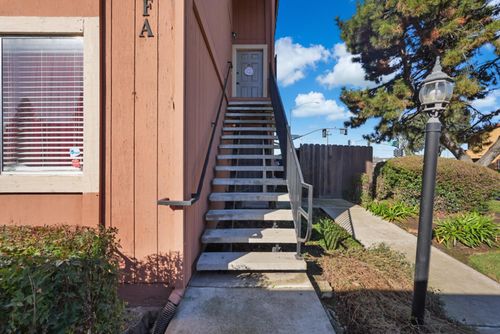 apt-f-495 Cherry Ln, Manteca, CA, 95337-7314 | Card Image