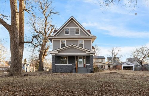 2961 Lockridge Ave, Kansas City, MO, 64128-1146 | Card Image