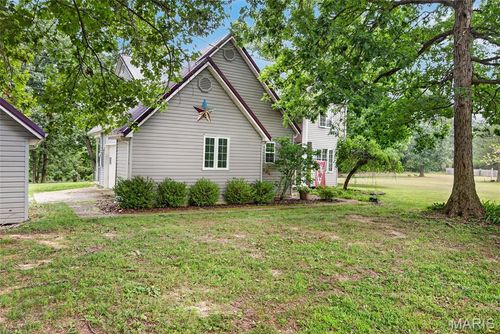 26150 Rambling Ln, Richland, MO, 65556-7567 | Card Image