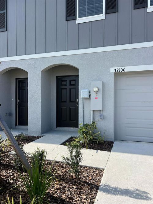 32100 Eastern Redbud Br, SAN ANTONIO, FL, 33576-7366 | Card Image