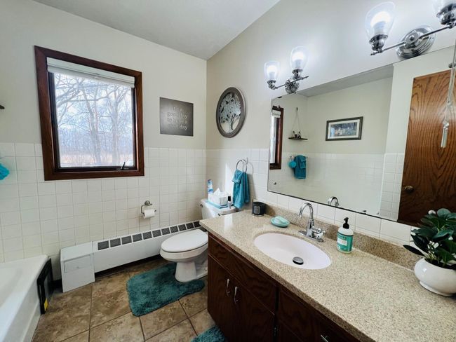 Bathroom | Image 18