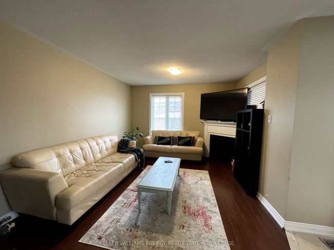 2 Ruben St, House attached with 3 bedrooms, 4 bathrooms and 1 parking in Whitby ON | Image 6