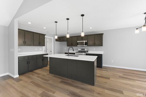 801 Lagonda Trl, Fort Wayne, IN, 46818-0237 | Card Image