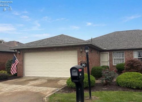20 Wedgewood Dr, Willard, OH, 44890-1689 | Card Image
