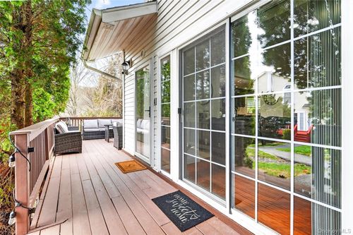 41 Pembrooke Ct, Putnam Valley, NY, 10579-3246 | Card Image