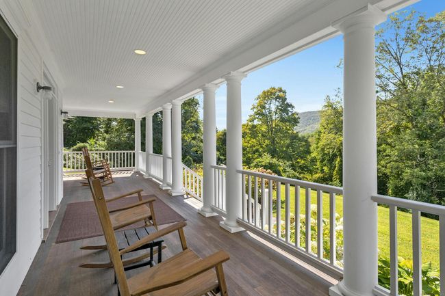 Huge Front Porch with wonderful views | Image 28