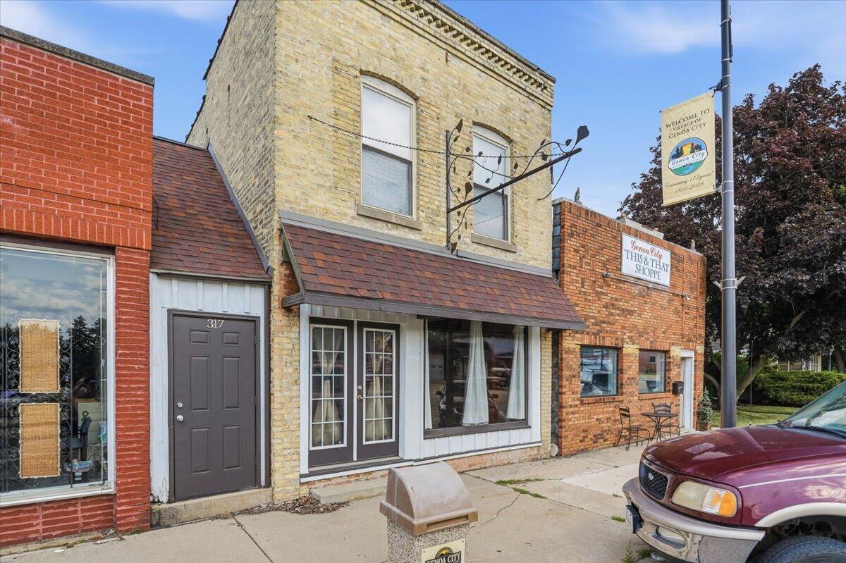 315 Freeman St, Genoa City, WI 53128