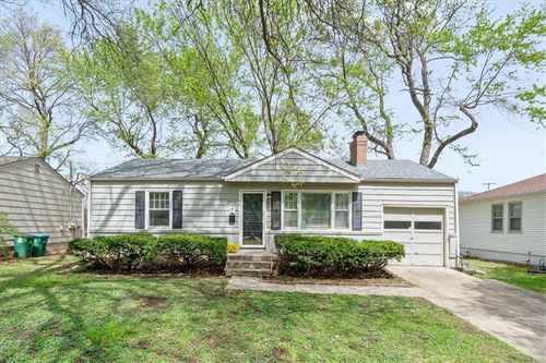 2816 W 47th Ter, Westwood, KS, 66205-1607 | Card Image