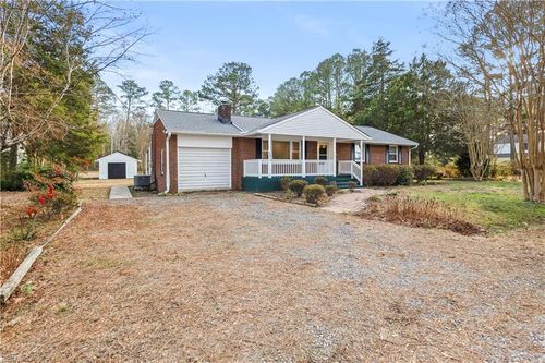 249 N Shore Cir, North, VA, 23128-2055 | Card Image