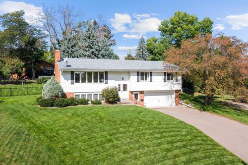 10024 Johnson Cir, Bloomington, MN, 55437-2447 | Card Image