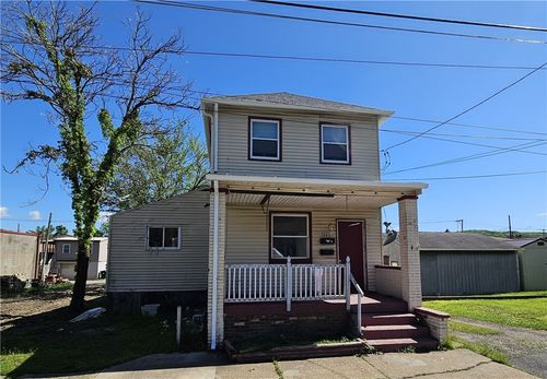 1327 Pacific Ave, Monaca, PA, 15061-1976 | Card Image