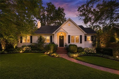 134 Wilderness Ln, Greenville, SC, 29607-1747 | Card Image