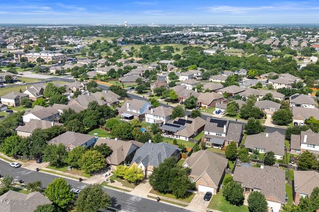 Aerial perspective of suburban area | Image 33