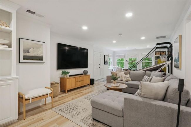 110 Valley Summit Ct, House other with 5 bedrooms, 5 bathrooms and 3 parking in Roswell GA | Image 45