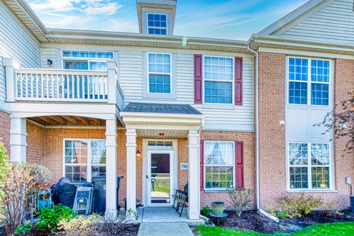 h-7520 Claridge Dr, Bridgeview, IL, 60455 | Card Image