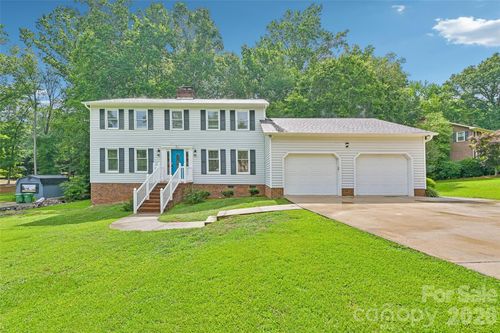 561 Briarwood Ln, Lancaster, SC, 29720-1891 | Card Image