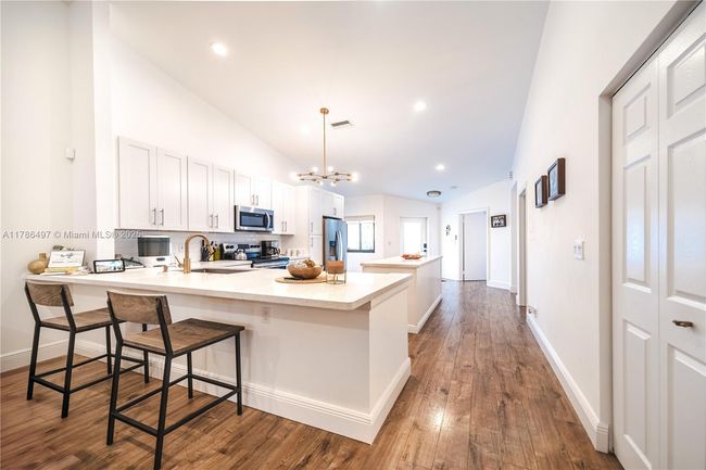 11167 Nw 38 Th Pl, Townhouse with 3 bedrooms, 2 bathrooms and null parking in Sunrise FL | Image 6