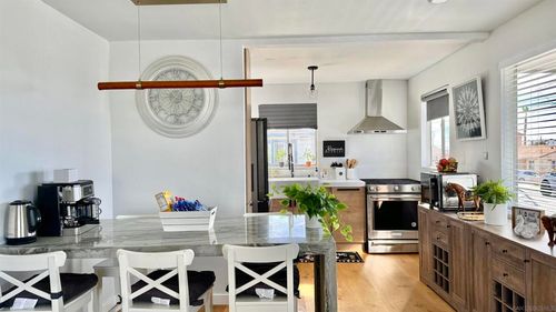 2757 Preece, San Diego, CA, 92111 | Card Image