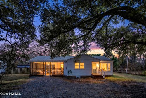 4516 Castle Hayne Rd, Castle Hayne, NC, 28429-5206 | Card Image