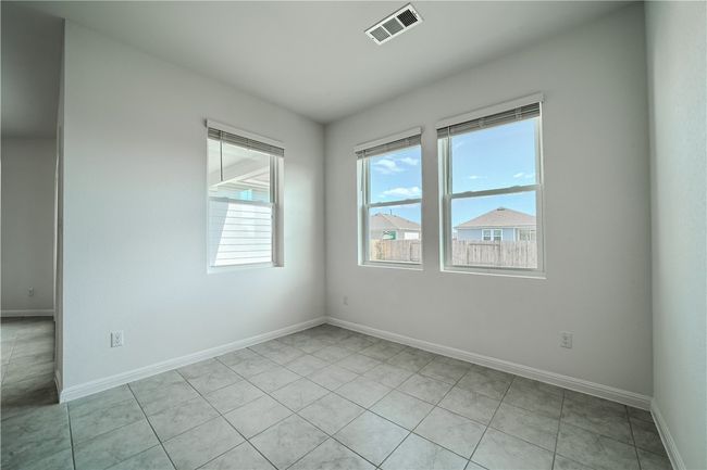 307 Cold Spring Loop, House other with 3 bedrooms, 2 bathrooms and 3 parking in Bastrop TX | Image 11