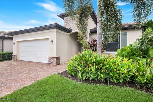 9445 Glenforest Dr, NAPLES, FL, 34120-5348 | Card Image