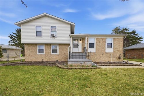 42151 Jason Dr, Clinton Twp, MI, 48038-2249 | Card Image