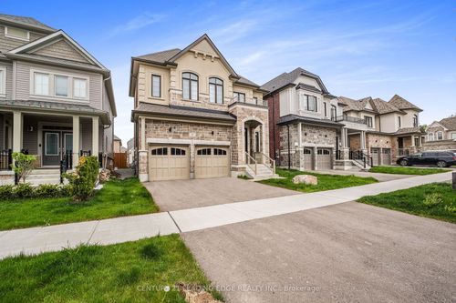 5 Valleo St, Keswick, ON, L4P0J8 | Card Image
