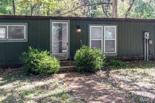7 Bittersweet Dr, Glen Carbon, IL, 62034-2702 | Card Image