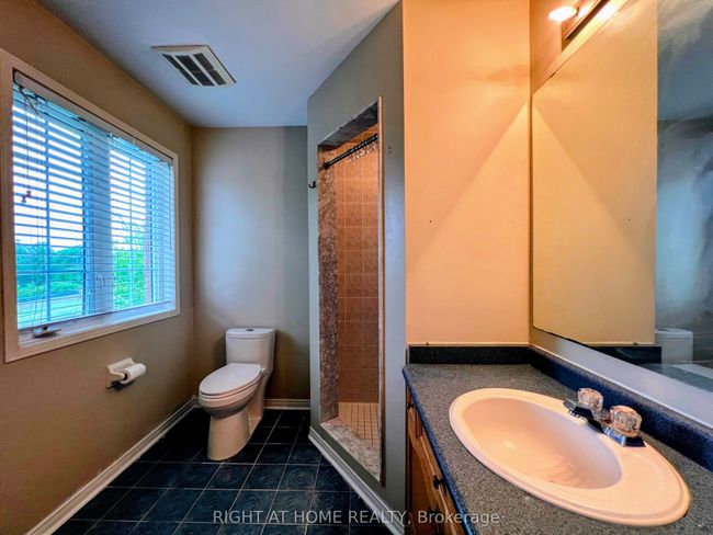 156 Fairhill Ave, House attached with 4 bedrooms, 3 bathrooms and 2 parking in Brampton ON | Image 20
