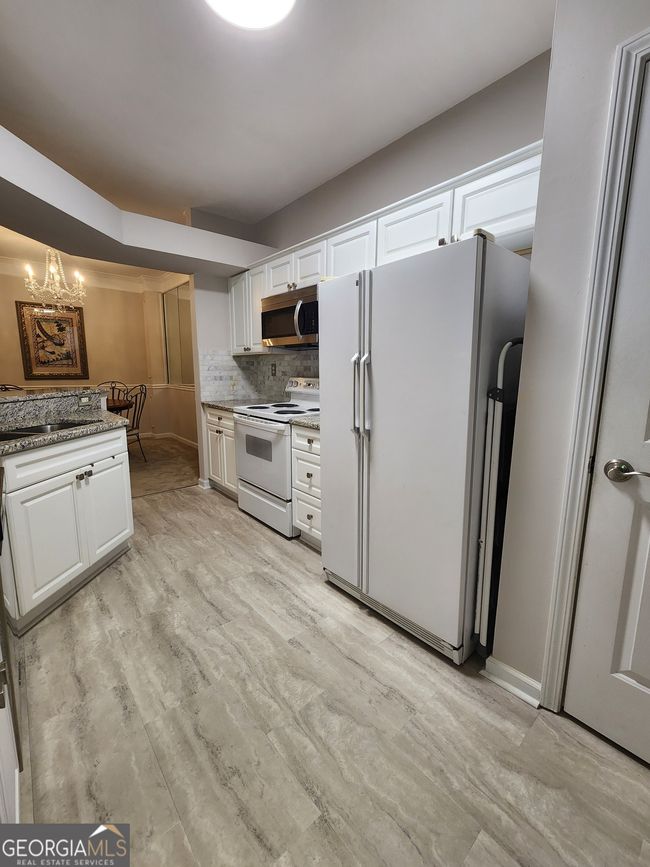 423 - 423 Pembrooke Cir, Condo with 2 bedrooms, 2 bathrooms and null parking in Milton GA | Image 13