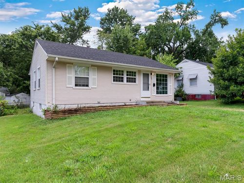 408 Crawford Rd, Saint Louis, MO, 63137-3907 | Card Image