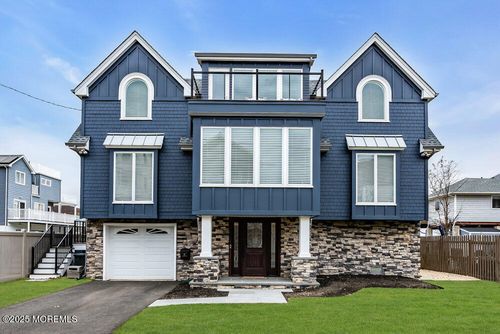 10 Waterwitch Ave, Highlands, NJ, 07732-1415 | Card Image