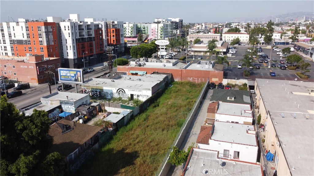 Residential Income in Los Angeles 5