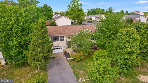 305 Woodrow Rd, WINCHESTER, VA, 22602-7606 | Card Image