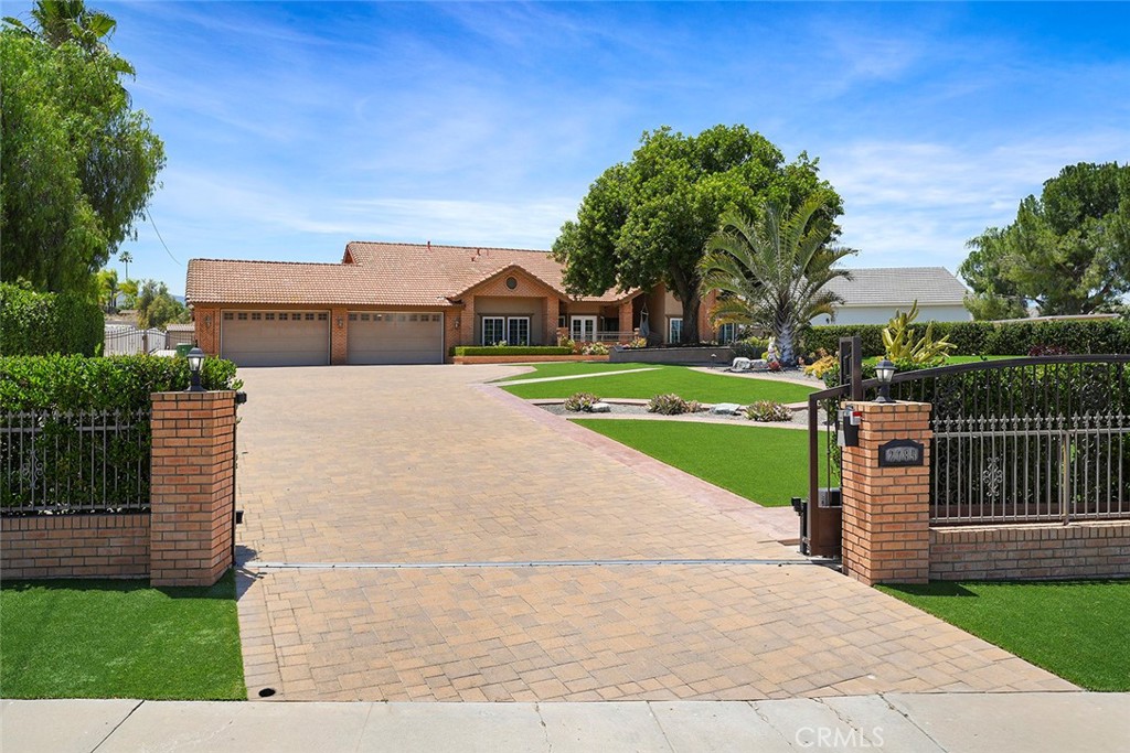 Residential in Corona