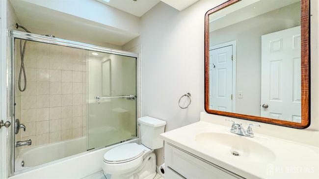 1204 Maplecrest Rd, Townhouse with 2 bedrooms, 2 bathrooms and null parking in Edison NJ | Image 13