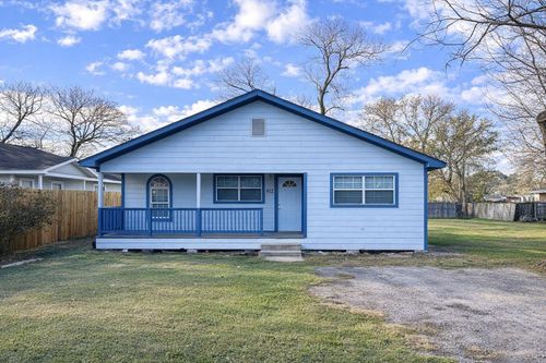 612 Harvey St, Clute, TX, 77531-4806 | Card Image