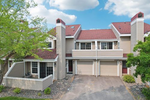 unit-b-2040 Shenandoah Ct, Plymouth, MN, 55447-6421 | Card Image